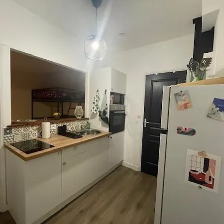 4 Emplacement Ideal Entre Chateau Et Centre *
