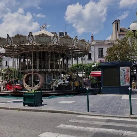 4 Emplacement Ideal Entre Chateau Et Centre