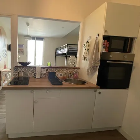 4 Emplacement Ideal Entre Chateau Et Centre *