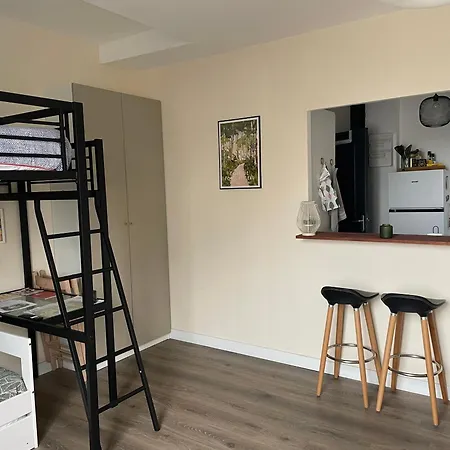 4 Emplacement Ideal Entre Chateau Et Centre